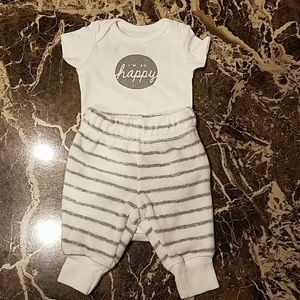 Carter's newborn set